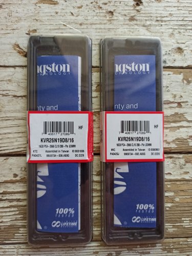 Фото Пам'ять для настільних комп'ютерів Kingston 16 GB DDR4 2666 MHz (KVR26N19D8/16) від користувача redee