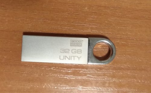 Фото Флешка GOODRAM 32 GB Unity Silver (UUN2-0320S0R11) від користувача 