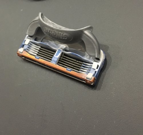 Фото картриджі / леза для гоління Gillette Змінні касети  Fusion ProGlide 8 шт (7702018085545) від користувача Serj83
