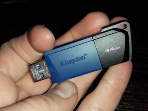 Фото Флешка Kingston 64 GB DataTraveler Exodia M USB 3.2 Blue (DTXM/64GB) від користувача ІгорM