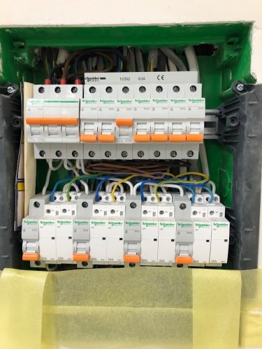 Фото Автоматичний вимикач Schneider Electric ВА63 1P 50А С (11208) від користувача Zlk