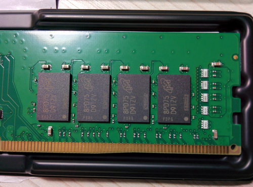 Фото Пам'ять для настільних комп'ютерів Kingston 16 GB DDR4 2666 MHz (KVR26N19D8/16) від користувача Ігор