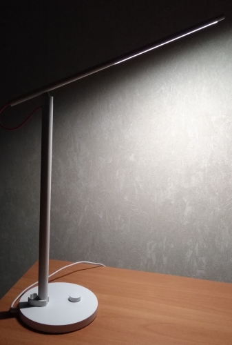 Фото розумний світильник MiJia Table LED 1S White (MJTD01SYL/MUE4105GL) від користувача ShereKhan