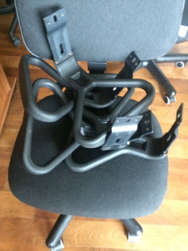 Фото Офісне крісло для персоналу Новый Стиль Standart GTP CPT від користувача Hot