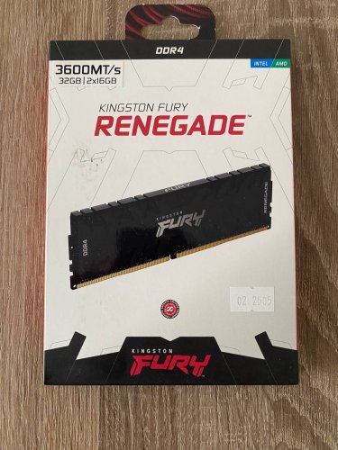 Фото Пам'ять для настільних комп'ютерів Kingston FURY 32 GB (2x16GB) DDR4 3600 MHz Renegade (KF436C16RB1K2/32) від користувача Богдан Кіт