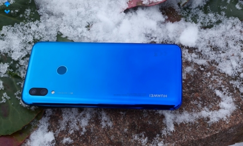 Фото Смартфон HUAWEI P smart 2019 3/64GB Aurora Blue (51093FTA) від користувача Serzsh