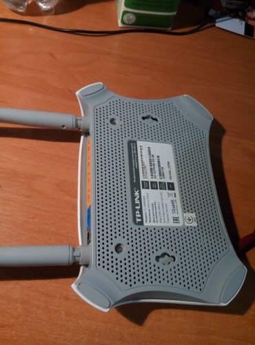 Фото Бездротовий маршрутизатор (роутер) TP-Link TL-WR840N від користувача xeviye337