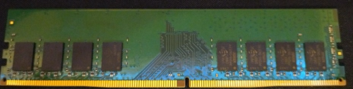 Фото Пам'ять для настільних комп'ютерів Samsung 8 GB DDR4 2133 MHz (M378A1K43BB1-CPB) від користувача Юра Клюс