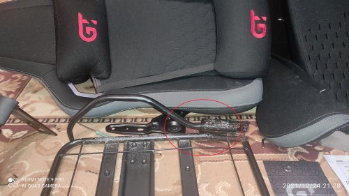Фото Комп'ютерне крісло для геймера GT Racer X-0712 shadow black від користувача AkronoS