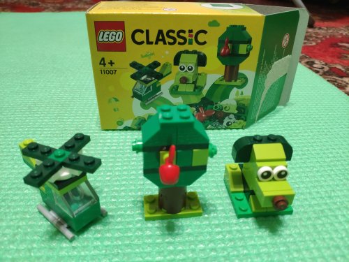 Фото Блоковий конструктор LEGO Classic Зеленые кубики для творчества (11007) від користувача mess