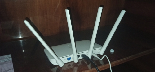 Фото Бездротовий маршрутизатор (роутер) Xiaomi Router AC1200 (DVB4330GL) від користувача 1eo5old