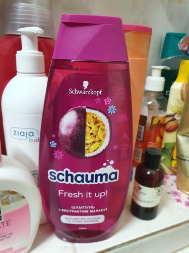 Фото  Schauma "Fresh it UP" 400 ml Шампунь с экстрактом Маракуйи для волос жирных у корней и сухих на кончиках (38 від користувача 2364275