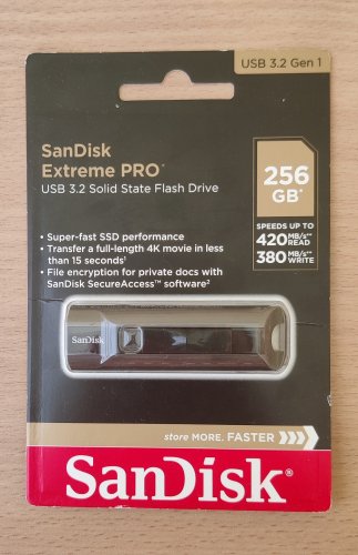 Фото Флешка SanDisk 256 GB Extreme PRO USB 3.2 Solid State Flash Drive (SDCZ880-256G-G46) від користувача Arlicino92