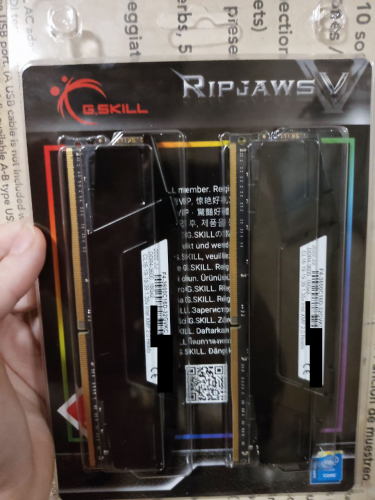 Фото Пам'ять для настільних комп'ютерів G.Skill 32 GB (2x16GB) DDR4 3600 MHz Ripjaws V Classic Black (F4-3600C16D-32GVKC) від користувача Guardian of Chance