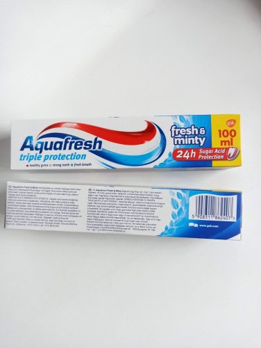 Фото зубна паста Aquafresh Зубная паста Аквафреш Освежающе-мятная 125 мл (5908311868447) від користувача Maya