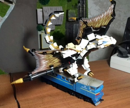 Фото Блоковий конструктор LEGO Ninjago Боевой дракон Мастера Ву 321 деталь (71718) від користувача M62