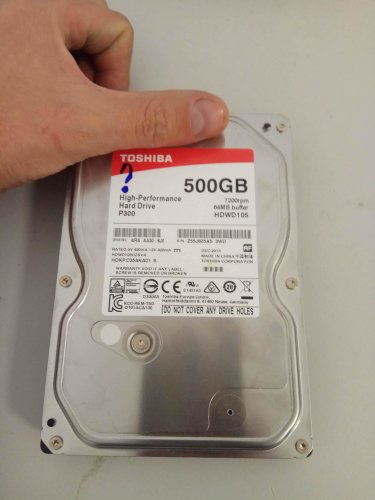 Фото Жорсткий диск Toshiba P300 2 TB HDWD120UZSVA від користувача dinamit666