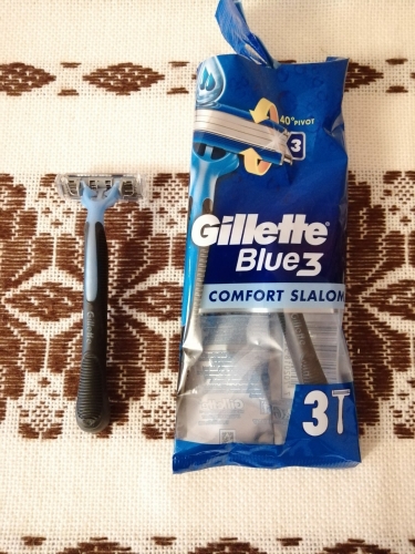Фото  Gillette Одноразові станки для гоління (Бритви) чоловічі  Blue 3 Comfort Slalom, 5 шт. від користувача aleks12