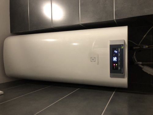 Фото Водонагрівач (бойлер) електричний накопичувальний Electrolux EWH 50 Formax DL від користувача b