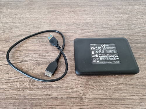 Фото Жорсткий диск Toshiba Canvio Basics 2022 1 TB Black (HDTB510EK3AA) від користувача Alexander