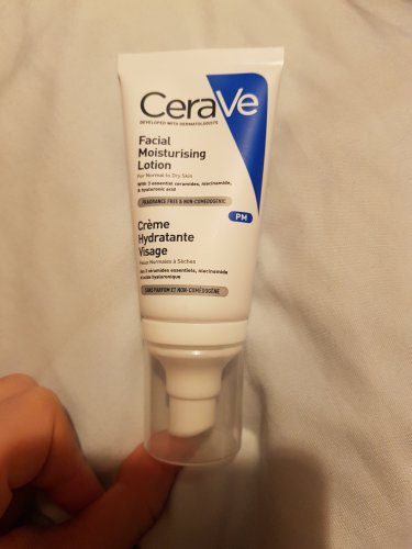 Фото  CeraVe Ночной увлажняющий крем  для нормальной и сухой кожи лица 52 мл (3337875597449) від користувача Gossipgirl