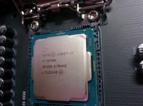 Фото Процесор Intel Core i7-8700K (BX80684I78700K) від користувача walkman7