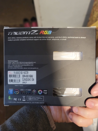 Фото Пам'ять для настільних комп'ютерів G.Skill 16 GB (2x8GB) DDR4 3600 MHz Trident Z RGB (F4-3600C19D-16GTZRB) від користувача Ironhide