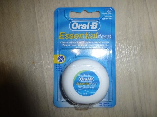 Фото зубна нитка (флосс) Oral-B Зубная нить  Essential Мятная 50 м (3014260280772) від користувача yxxx
