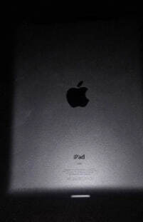 Фото Планшет Apple iPad 3 Wi-Fi + 4G 64Gb Black (MD368) від користувача zetsuobilly
