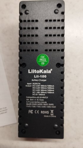Фото Зарядний пристрій LiitoKala Lii-100 від користувача XOI
