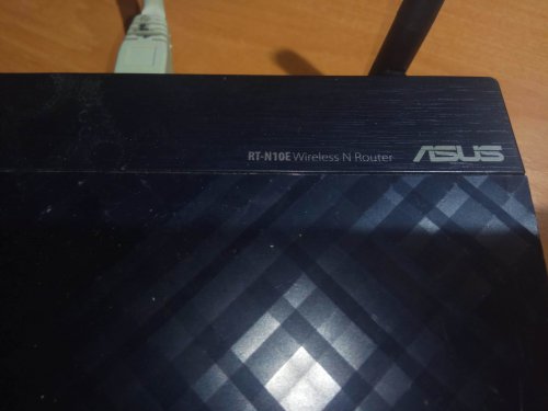 Фото Бездротовий маршрутизатор (роутер) ASUS RT-N10E від користувача dinamit666