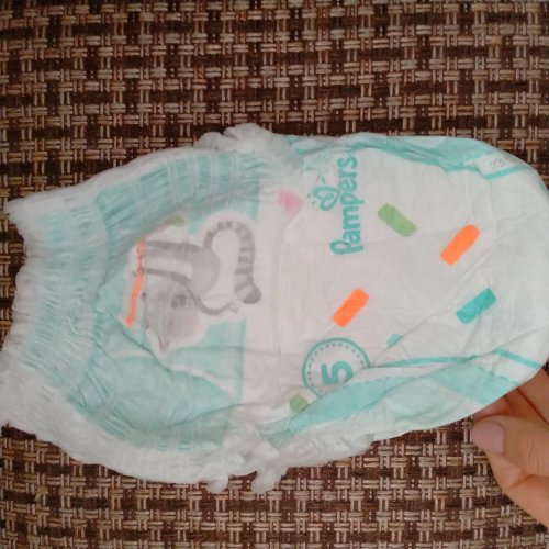 Фото Трусики-підгузники Pampers Pants Junior 5, 96 шт від користувача Malinka11