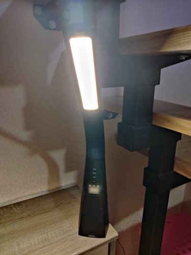Фото розумний світильник Intelite LED Desklamp Sound 9W (DL7-9W-BL) від користувача Galaxy Chess