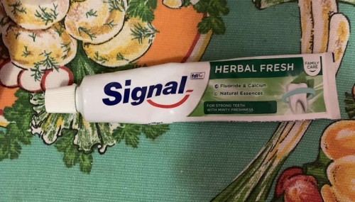 Фото зубна паста Signal Зубна паста  Herbal Fresh 75 мл (5900300056002) від користувача MarfaKobjucka