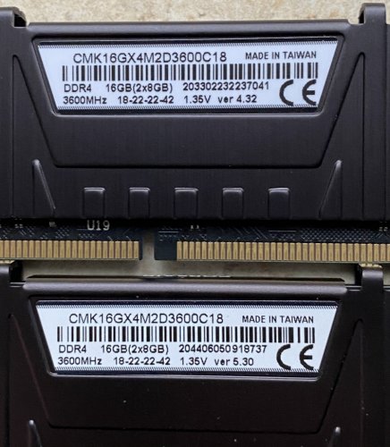 Фото Пам'ять для настільних комп'ютерів Corsair 16 GB (2x8GB) Black DDR4 3600 MHz Vengeance LPX (CMK16GX4M2D3600C18) від користувача Nick Chayka
