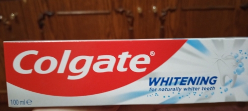 Зубна паста відбілююча Colgate