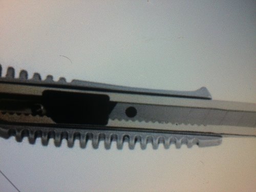 Фото  BuroMax Нож универсальный , 18 мм, метал. корпус (BM.4620) від користувача 4521