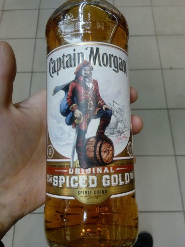Фото Ром Captain Morgan Ромовый напиток Spiced Gold 0.7 л 35% (5000299223017) від користувача Malinka11