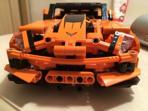 Фото Авто-конструктор LEGO Technic Chevrolet Corvette ZR1 (42093) від користувача Сергей Даценко