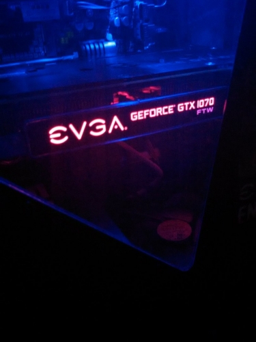 Фото Відеокарта EVGA GeForce GTX 1070 FTW GAMING ACX 3.0 (08G-P4-6276-KR) від користувача 