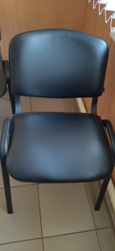 Фото Офісне крісло для відвідувачів Новый Стиль ISO black V від користувача Катруся