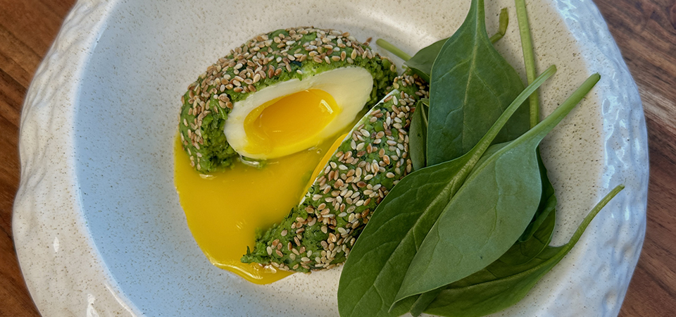 Рецепти до Великодня: яйця по-шотландськи з зеленим горошком та сиром #1 - фото в блоге (гиде покупателя) hotline.ua
