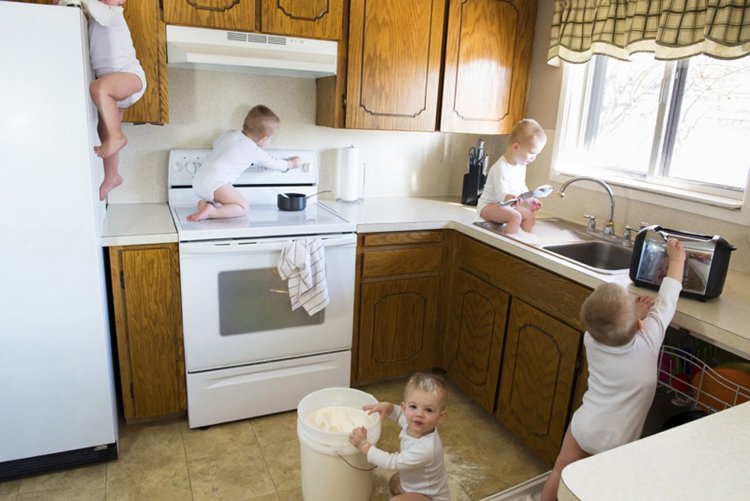 Безопасность ребенка на кухне: 5 полезных советов #9 - фото в блоге (гиде покупателя) hotline.ua
